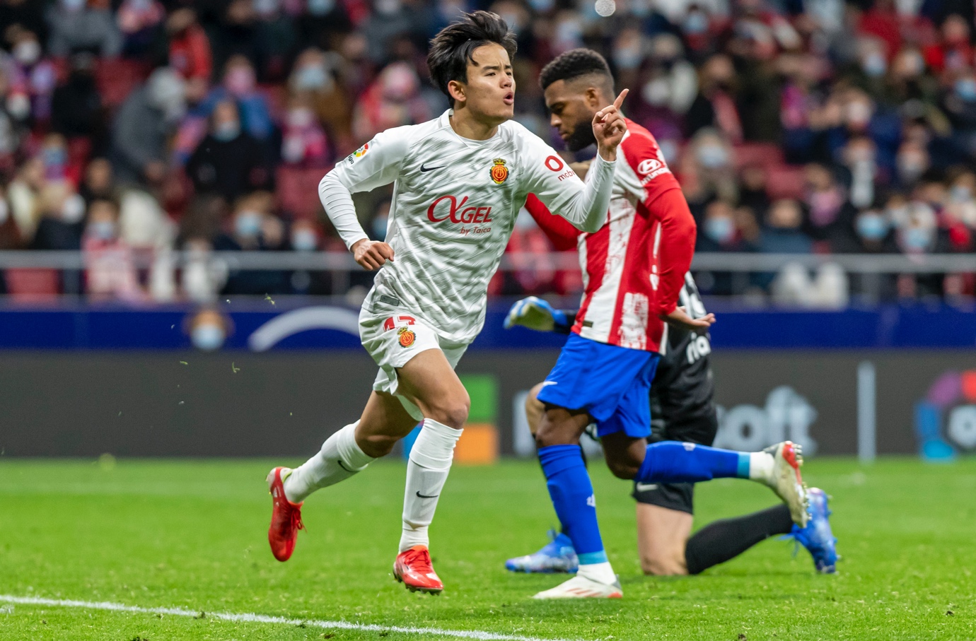 西甲清晨再迎强敌，俄克拉荷马雷霆门线救险，主帅态度——媒体盛赞，球探报告显示潜力的简单介绍