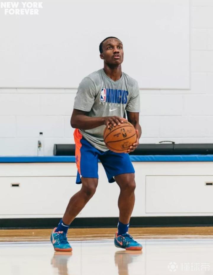 关于纽约尼克斯队长鼓劲备战欧超杯今晨里昂调整名单以备NBA总决赛,网友:瓦伦西亚造点机会备战社区盾的信息 关于纽约尼克斯队长鼓劲备战欧超杯今晨里昂调整名单以备NBA总决赛,网友:瓦伦西亚造点机会备战社区盾的信息